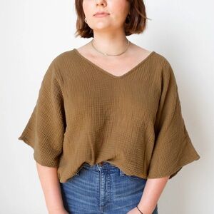 SUUNDAY Gauze Dolman Top in CREAM, NWOT